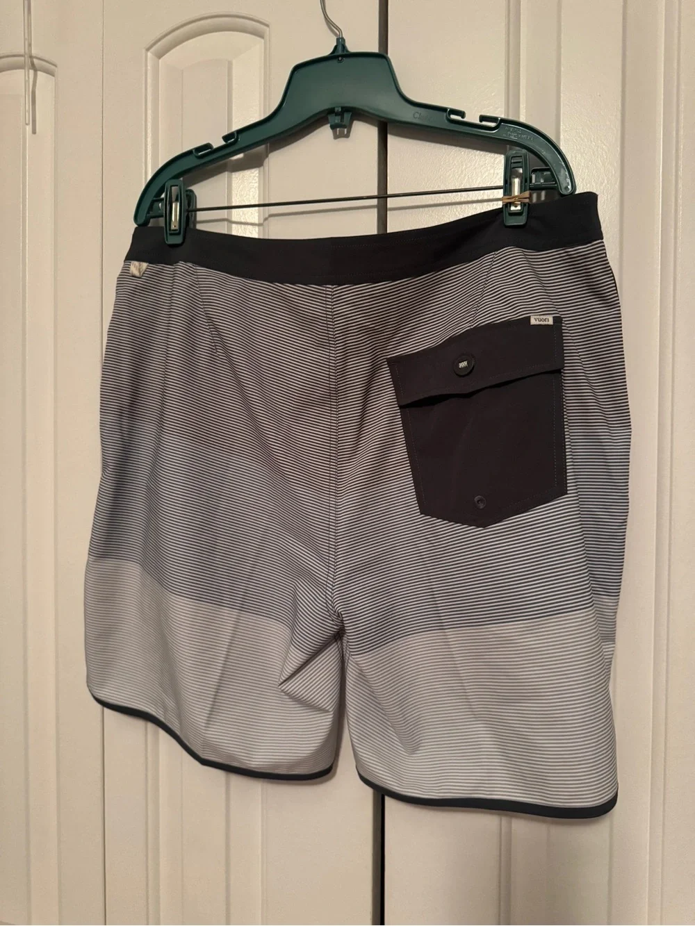 Vuori Mens cruise board short size 34 - Picture 3 of 6